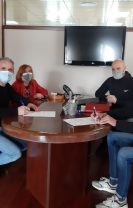 El Ayuntamiento de Las Navas y el Club de Triatlón Triávila firman un acuerdo de colaboración